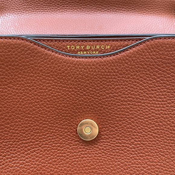 Tory Burch Sumac Britten Small Chain Shoulder Bag - Picture 9 of 10